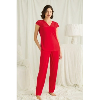 Yakası Kolu Ve Omzu Dantelli Önü Düğmeli Pijama Takımı