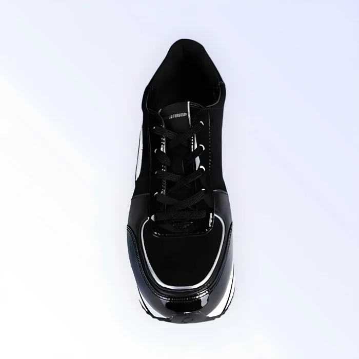 أحذية كارل لاغرفيلد الرياضية