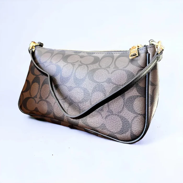 حقيبة يد المدرب