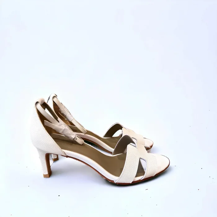 هيرميس الكعب العالي