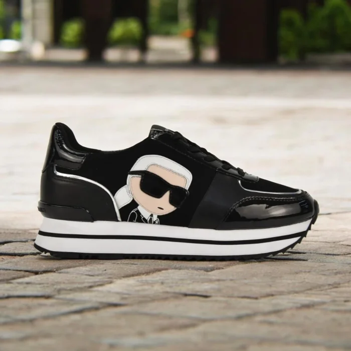 أحذية كارل لاغرفيلد الرياضية