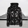 معطف Moncler الأسود للمرأة