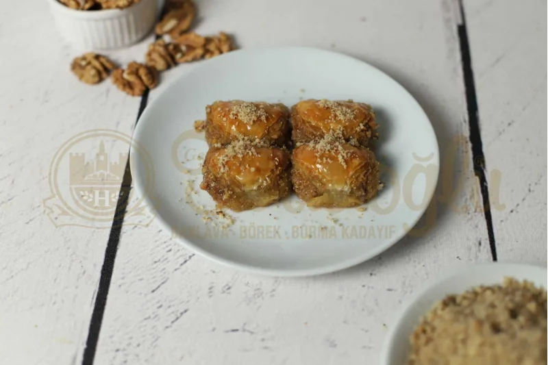 Cevizli Dilberdudağı Baklava