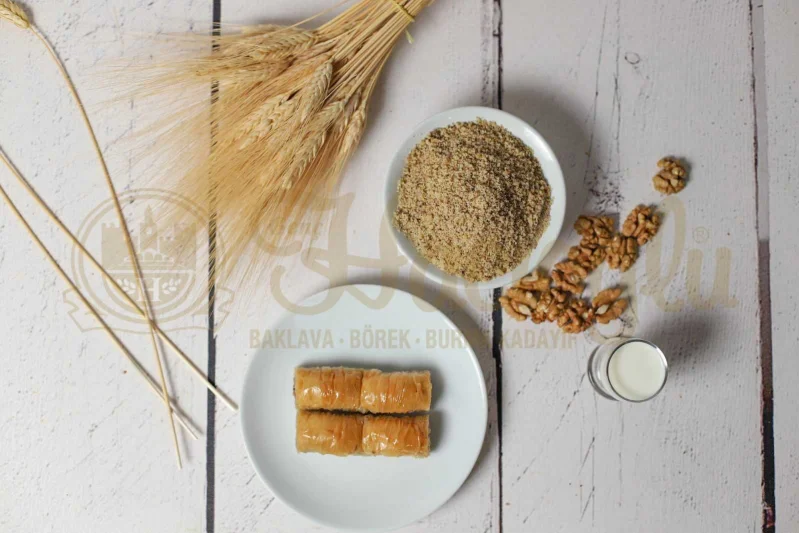 Cevizli Sarı Burma Baklava