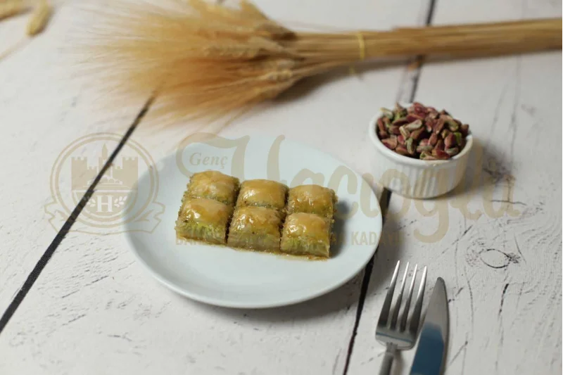 Fıstıklı Özel Baklava
