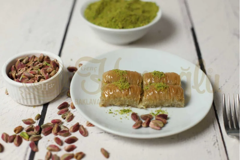 Fıstıklı Sarı Burma