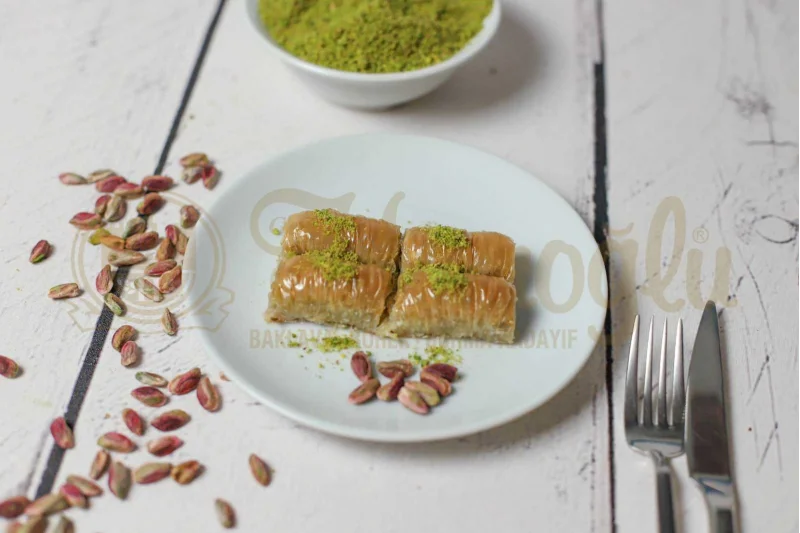 Fıstıklı Sarı Burma