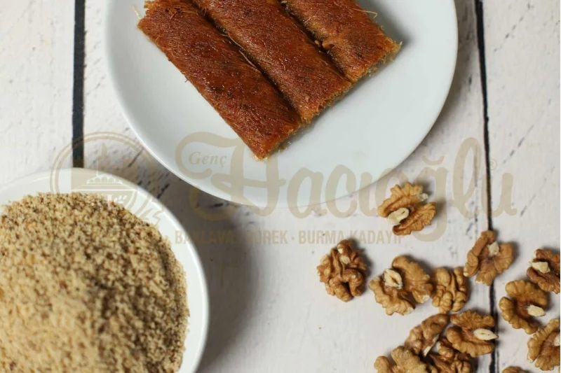 Cevizli Kadayıf Sarma
