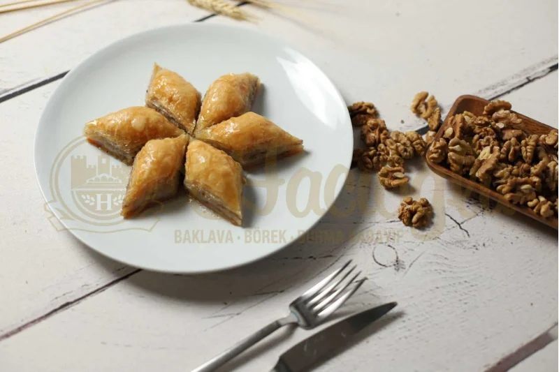 Cevizli Ev Baklava