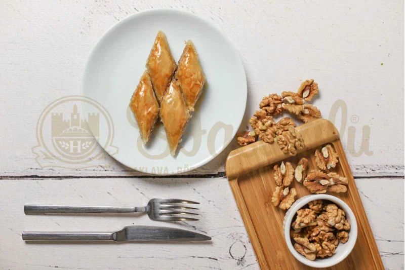 Cevizli Kesme Baklava