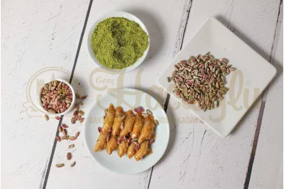 Fıstıklı Bağdat Tatlısı