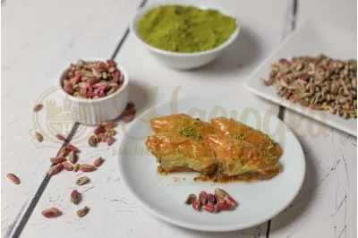Fıstıklı Şöbiyet Baklava
