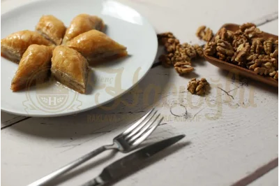 Cevizli Ev Baklava
