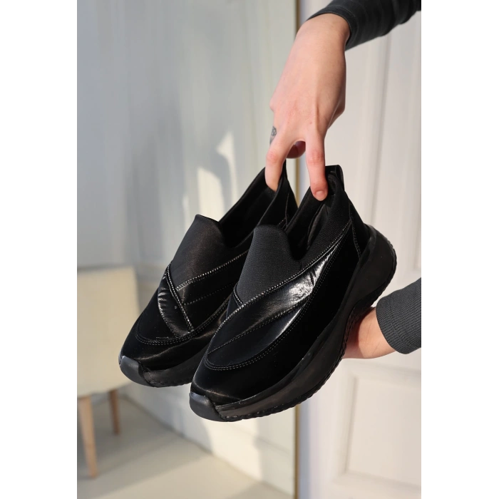 Meoli Siyah Paraşüt Siyah Tabanlı Spor Ayakkabı