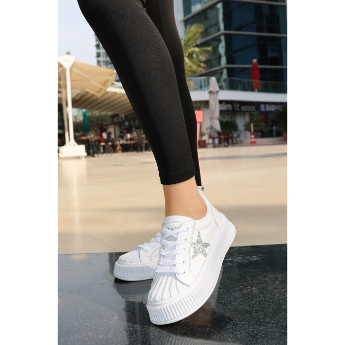 Piata Siyah Cilt Beyaz Tabanlı Bağcıklı Spor Ayakkabı