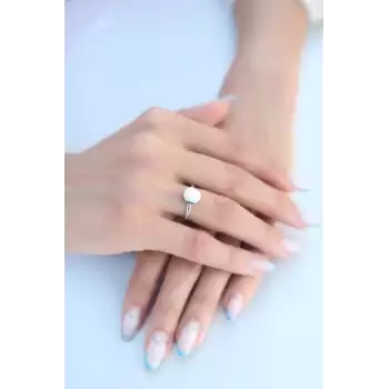 Yuvarlak Plaka Gümüş Renk Kadın Yüzük