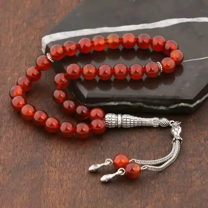 ​Doğaltaş Metal Püsküllü Bordo Akik Taşlı Tesbih