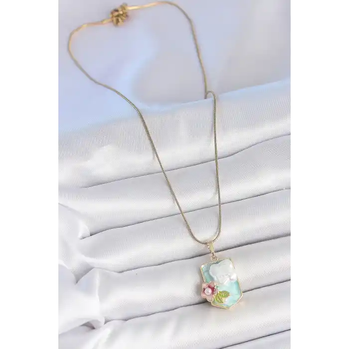 316L Çelik Gold Renk Zincir Mavi Mineli İncili Çiçek İşlemeli Portre Model Kadın Kolye