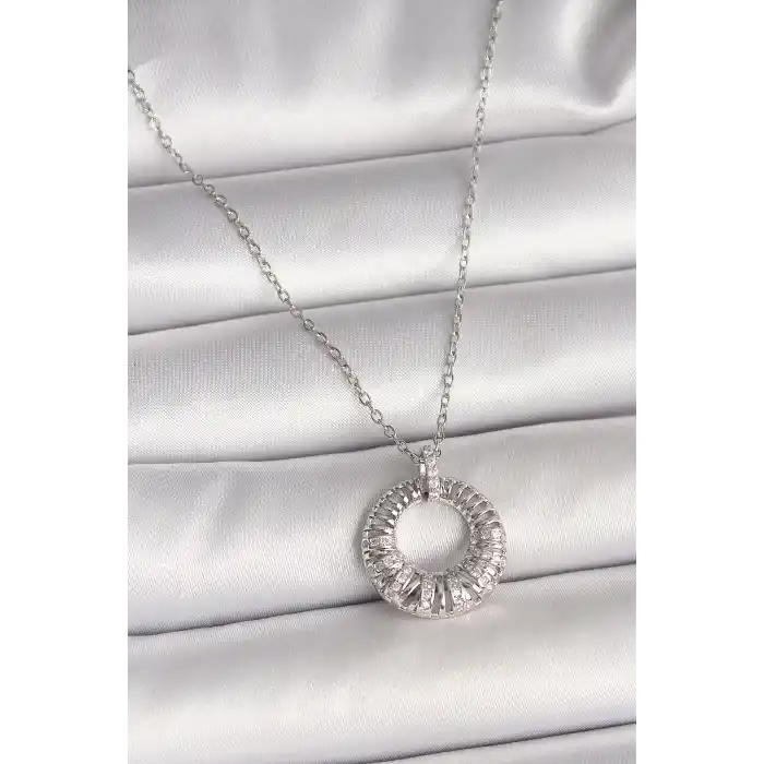 316L Çelik Gümüş Renk Zincir Zirkon Taş İşlemeli Daire Model Kadın Kolye
