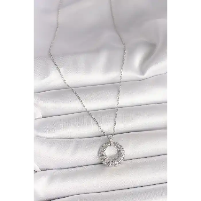 316L Çelik Gümüş Renk Zincir Zirkon Taş İşlemeli Daire Model Kadın Kolye