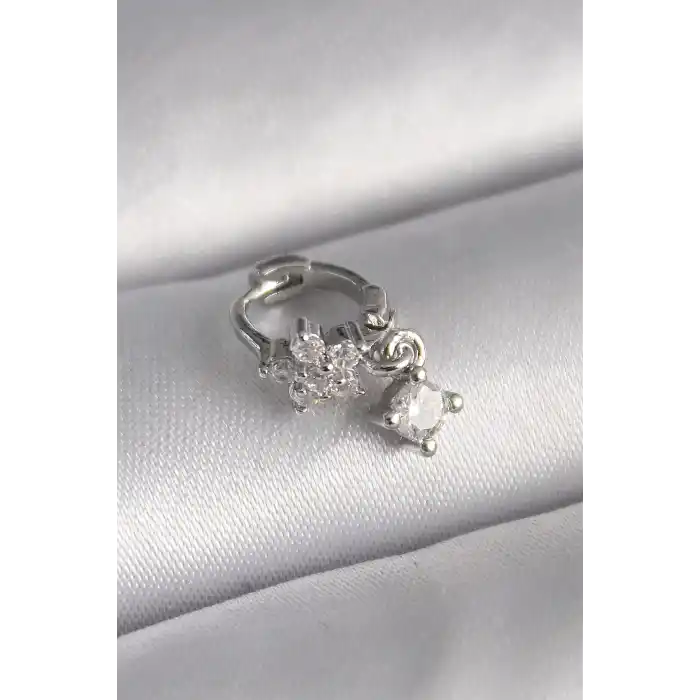 316L Çelik Gümüş Renk Zirkon Taşlı Çiçek Model Sallantı Detay Tragus Piercing