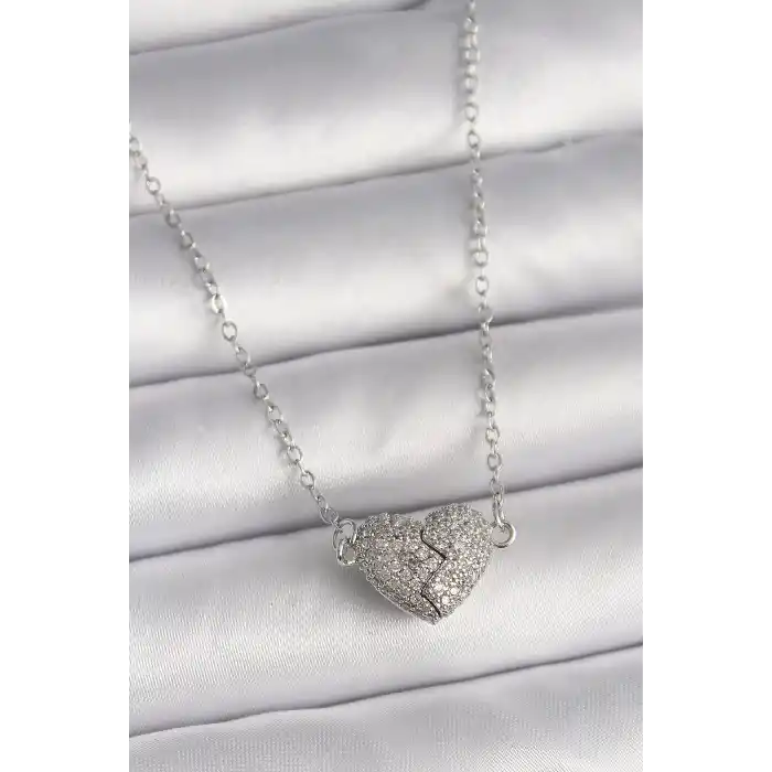 316L Çelik Gümüş Renk Zirkon Taşlı Mıknatıslı Kalp Model Kadın Kolye