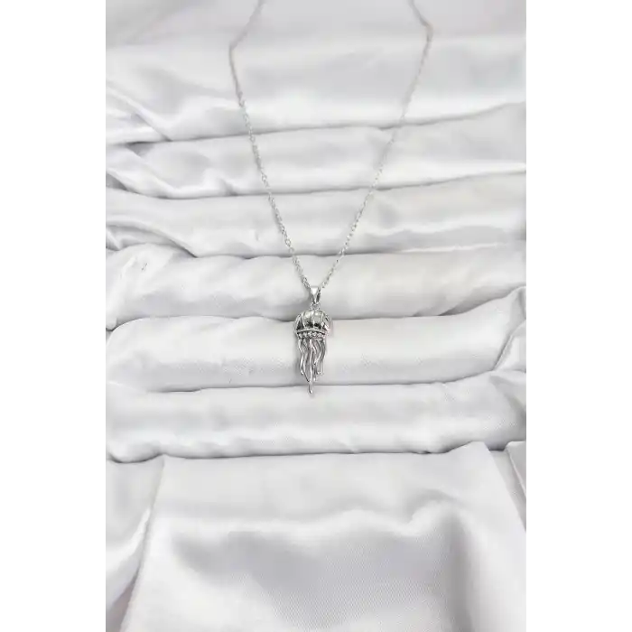316L Çelik Zincir Gümüş Renk Deniz Anası Model Zirkon Taşlı Kadın Kolye