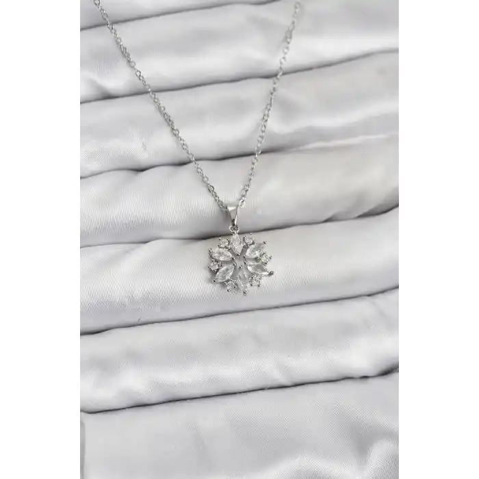 316L Çelik Zincir Gümüş Renk Lotus Model Zirkon Taşlı Kadın Kolye