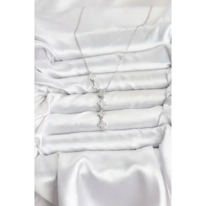 316L Çelik Zincir Gümüş Renk Yonca Model Kadın Kolye