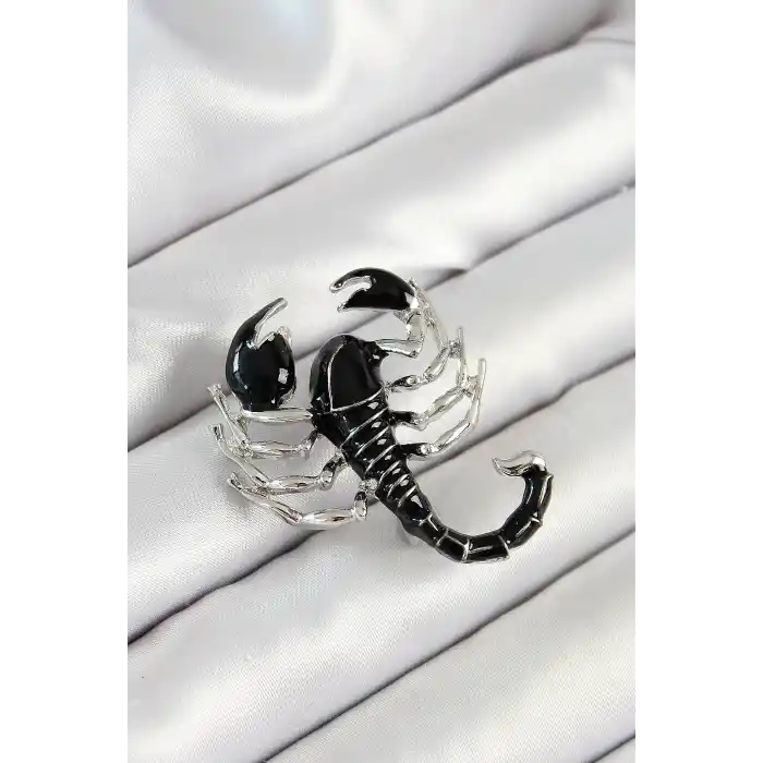 3D Siyah Akrep Figürlü Gümüş Renk Kadın Broş