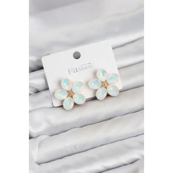 Beyaz Renk Kristal Taşlı Çiçek Model Kadın Küpe
