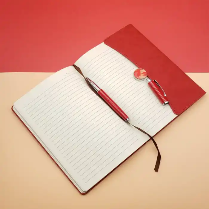 Çizgili Defter Ve Metal Kalem Seti Kırmızı