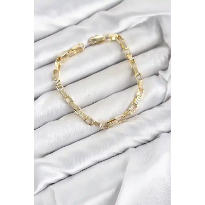 CM Kare Halka Model Gold Renk Pirinç Kadın Bileklik