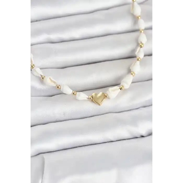 Doğal Deniz Kabuğu Dizili Kalp Model Kolye