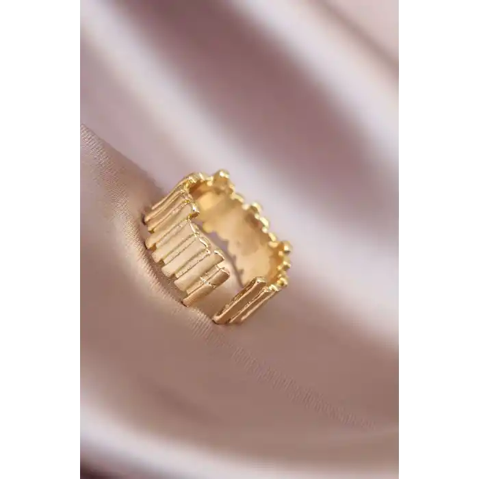 Gold Renk Metal Ayarlamalı Kadın Yüzük
