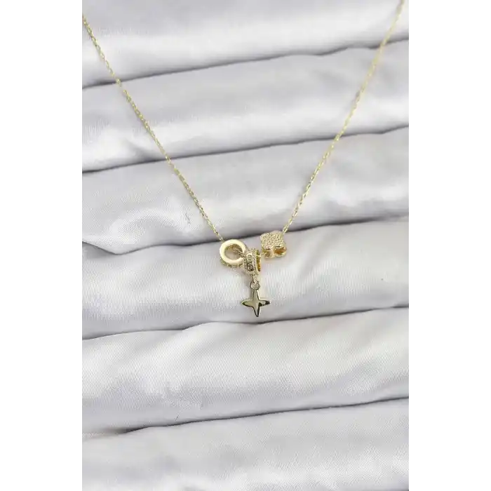 Gold Renk Pirinç Minimal Charmlı Kadın Kolye