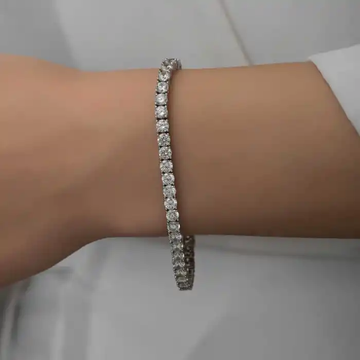 Gümüş 3 mm Beyaz Taşlı Su Yolu Kadın Bileklik