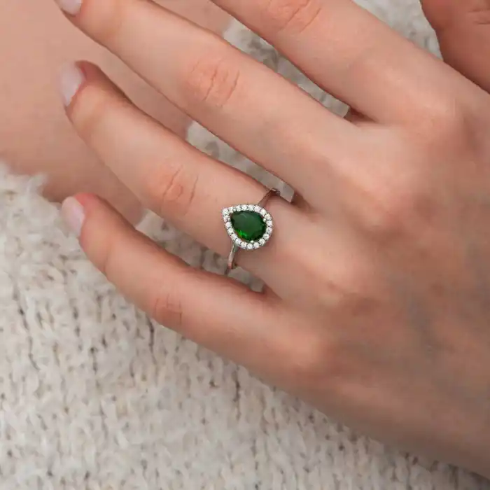 Gümüş Damla Zümrüt Taşlı Kadın Yüzük