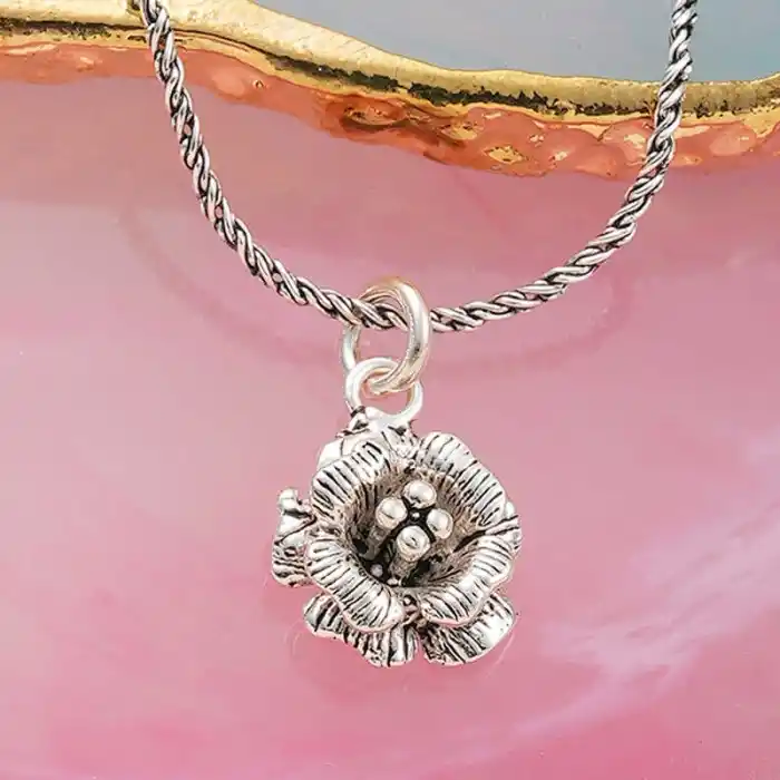 Gümüş Gül Kadın Kolye