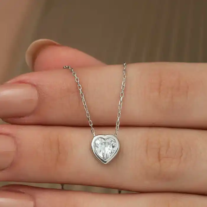 Gümüş Kalp Bayan Kolye