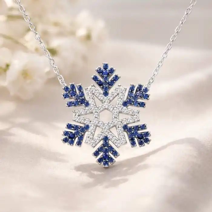 Gümüş Kar Tanesi Bayan Kolye
