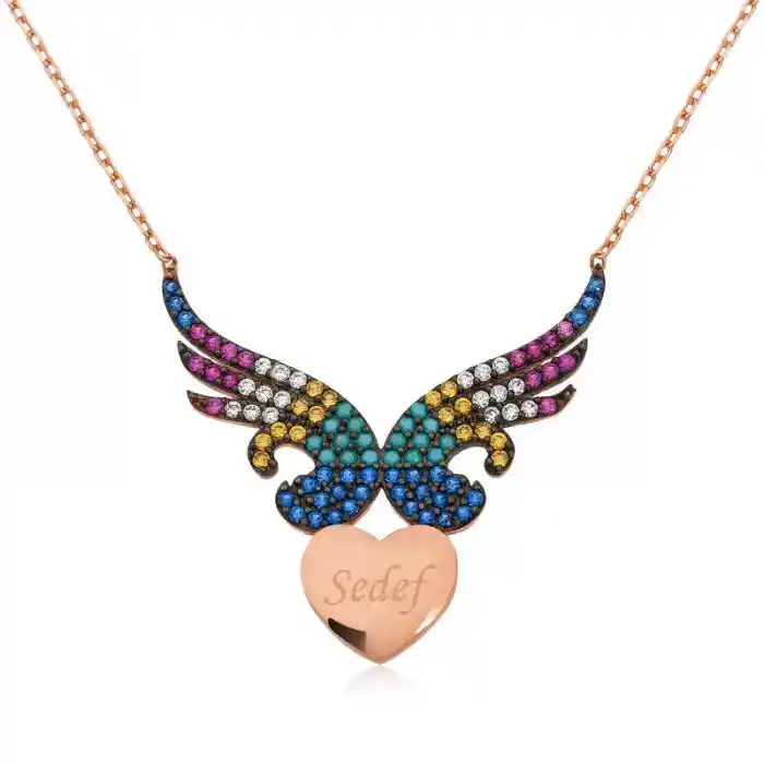 Gümüş Kişiye Özel İsimli Kanatlı Kalp Bayan Kolye