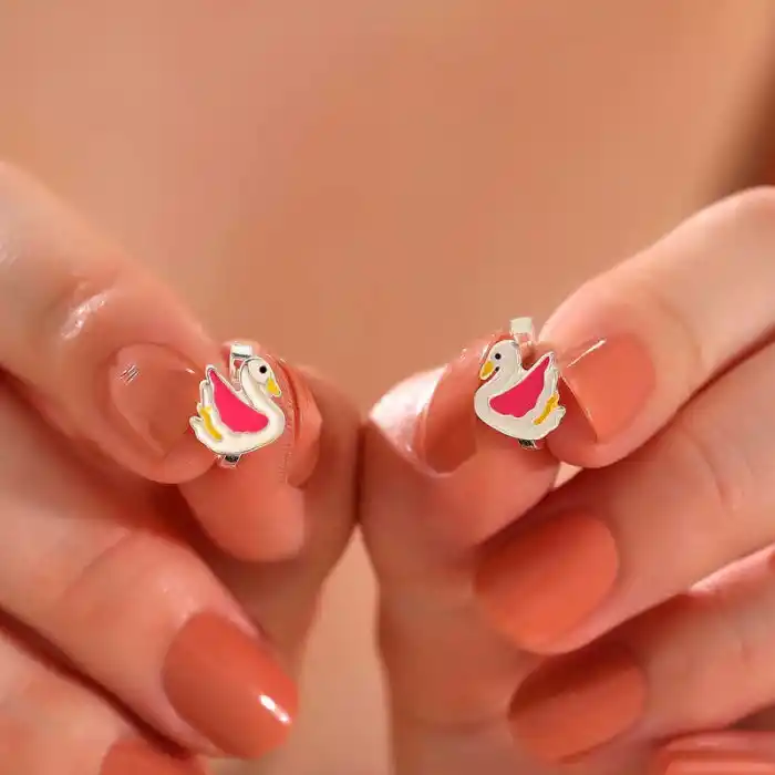 Gümüş Kuğu Çocuk Küpesi