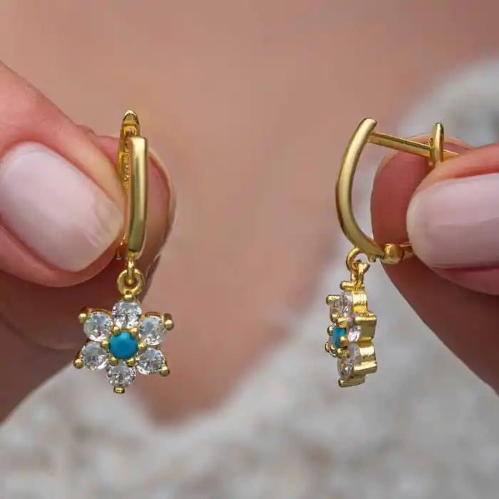 Gümüş Mavi Taşlı Gold Çiçek Kadın Küpe