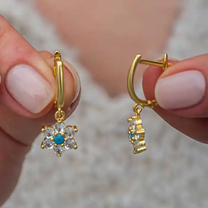 Gümüş Mavi Taşlı Gold Çiçek Kadın Küpe