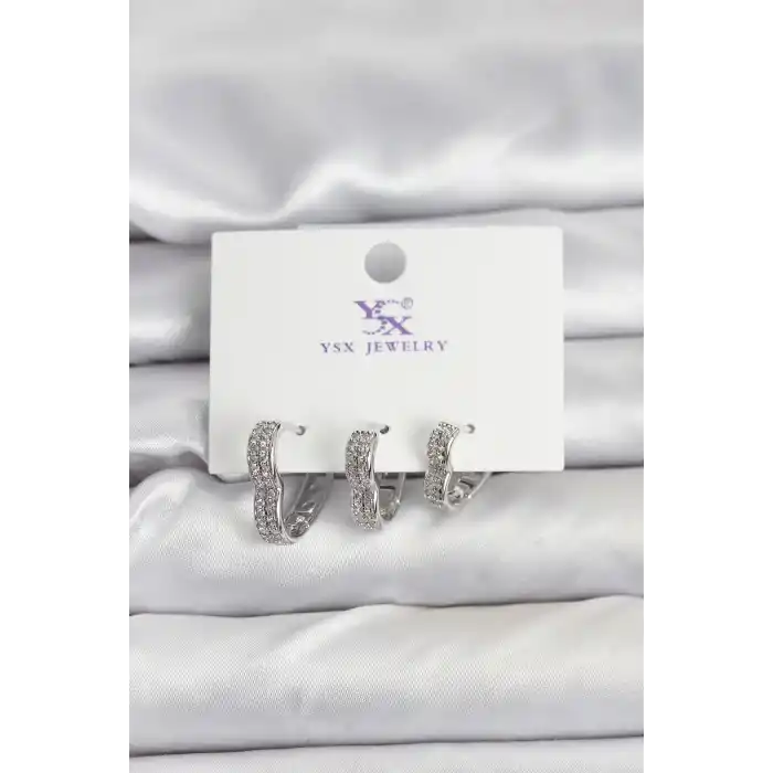 Gümüş Renk Pirinç Zirkon Taşlı Kalpli Kadın Küpe