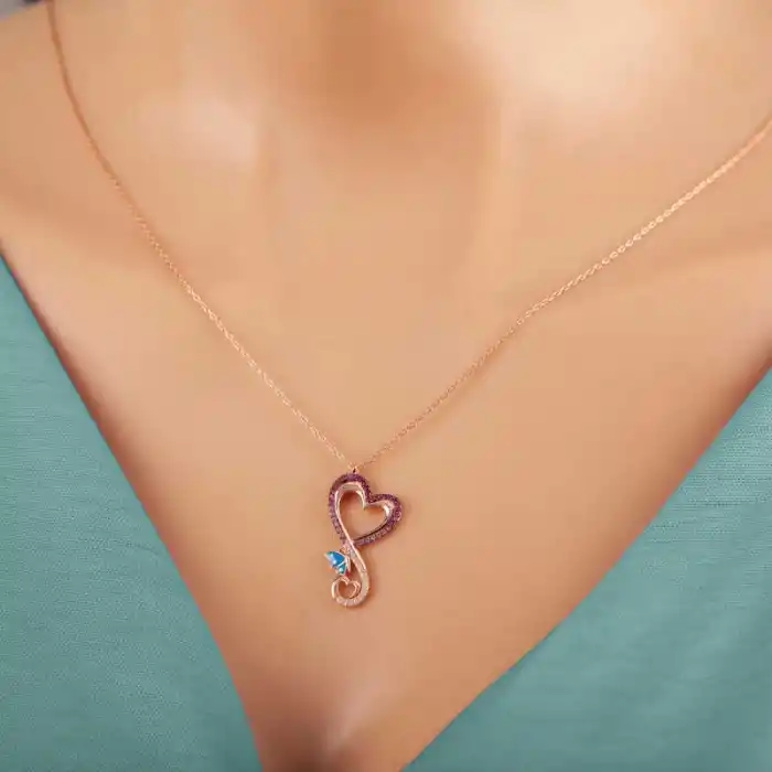 Gümüş Rose Kalpli Kelebek Kadın Kolye