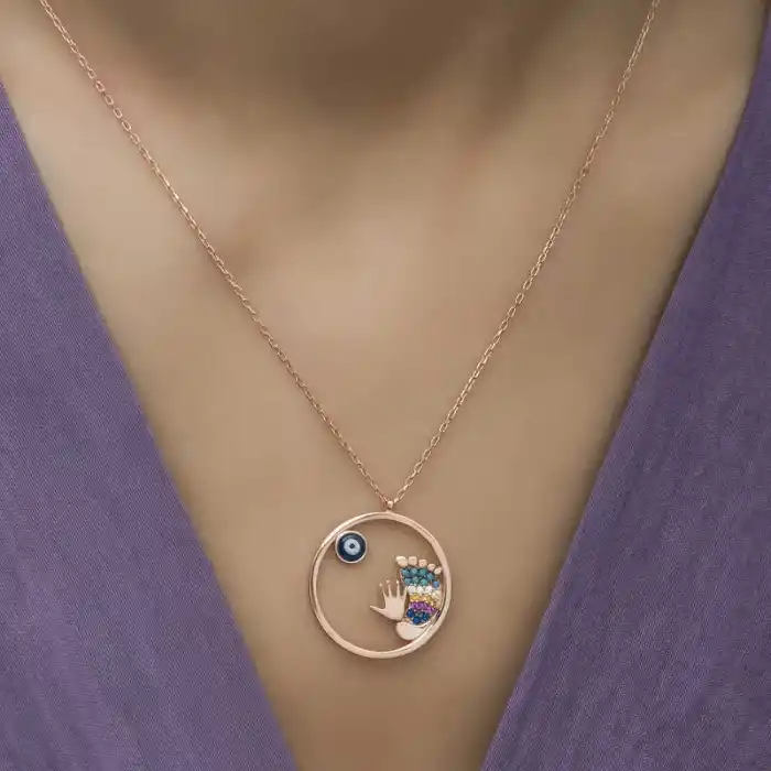 Gümüş Rose Nazarlı El ve Ayak İzi Bayan Kolye