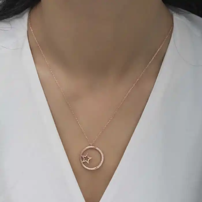 Gümüş Rose Yıldız Detaylı Halka Kadın Kolye