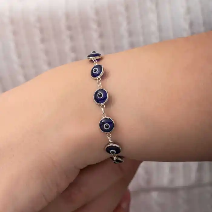 Gümüş Yuvarlak Nazar Kadın Bileklik